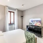 R22 Apartman *