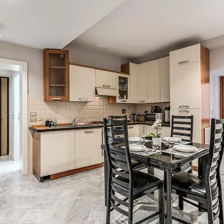 Apartment R22
