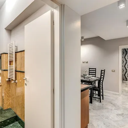 R22 Apartment Rome